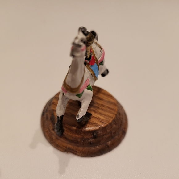 Vintage miniature carousel horses - Metal & Wood base turns - Picture 3 of 13